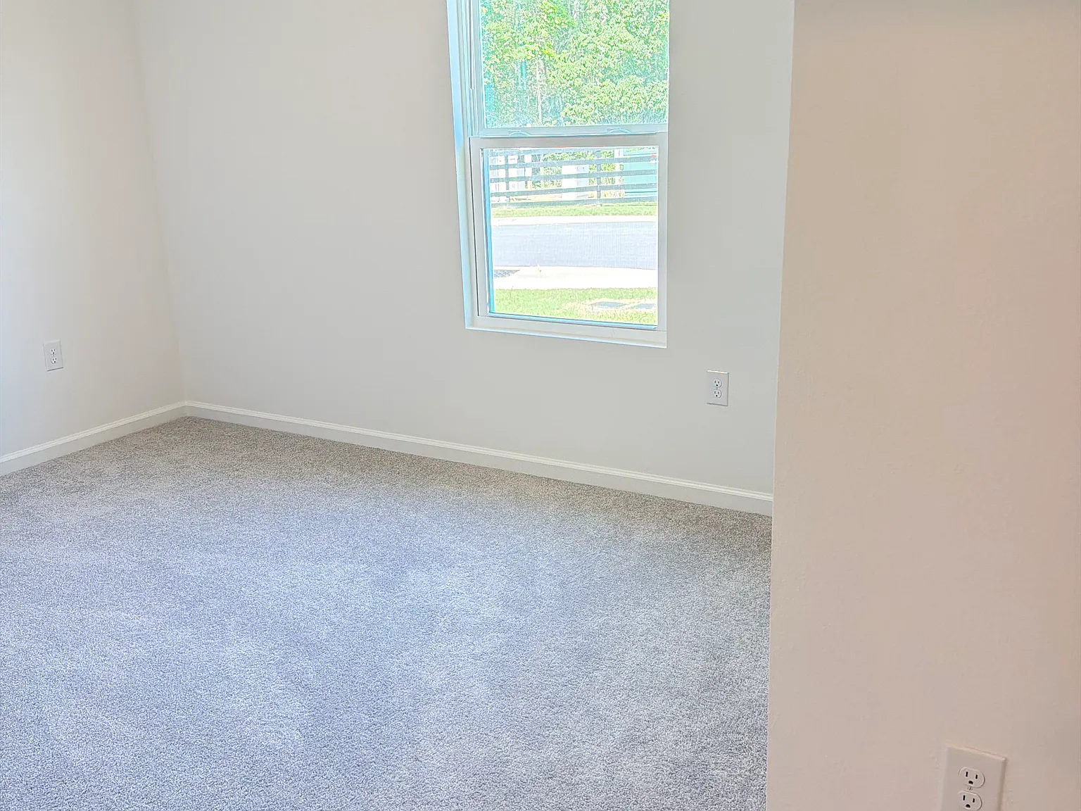 3 bed, 1413 sqft, $1,850 — Photo 3