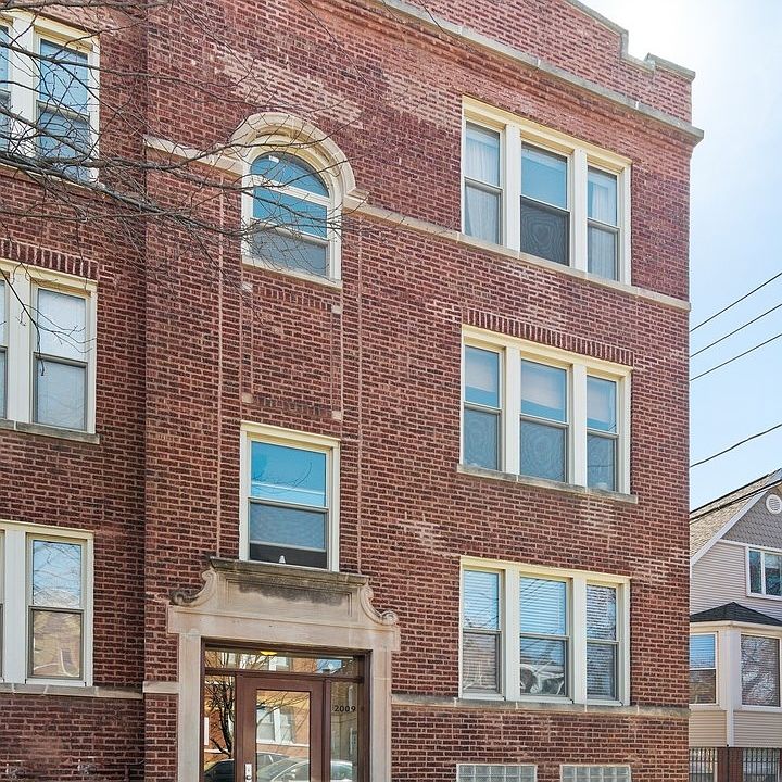 1st image of 2007 W Warner Ave #3