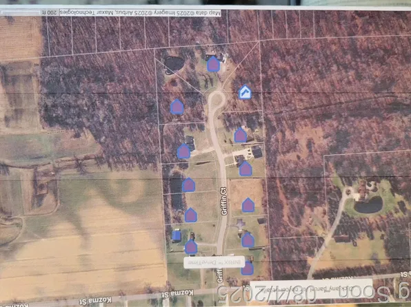 Griffin Ct Unit 7, Belleville, MI 48111