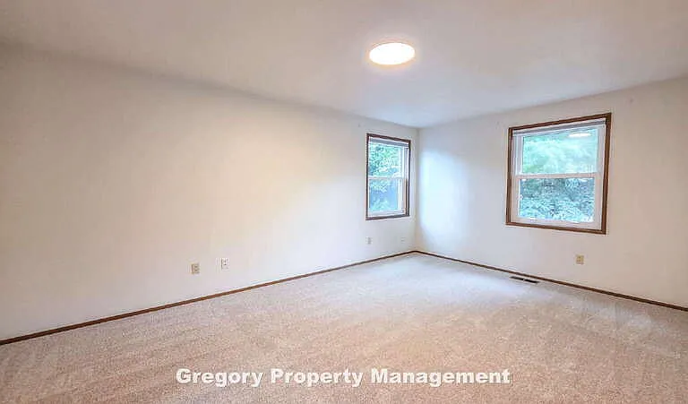16316 NE 46th Ct — Photo 37