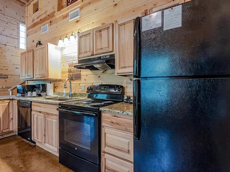 31 N Neeson Wood Cir — Photo 3