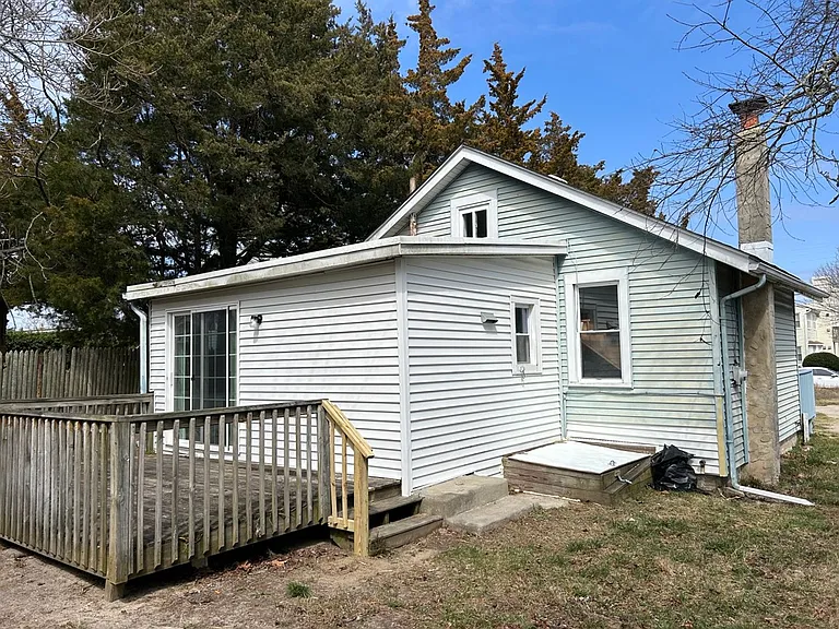 123 Walnut Ave — Photo 3