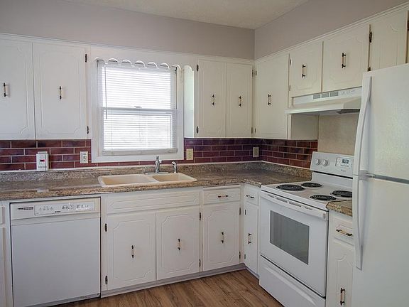 5th image of 11654 Camden Ave