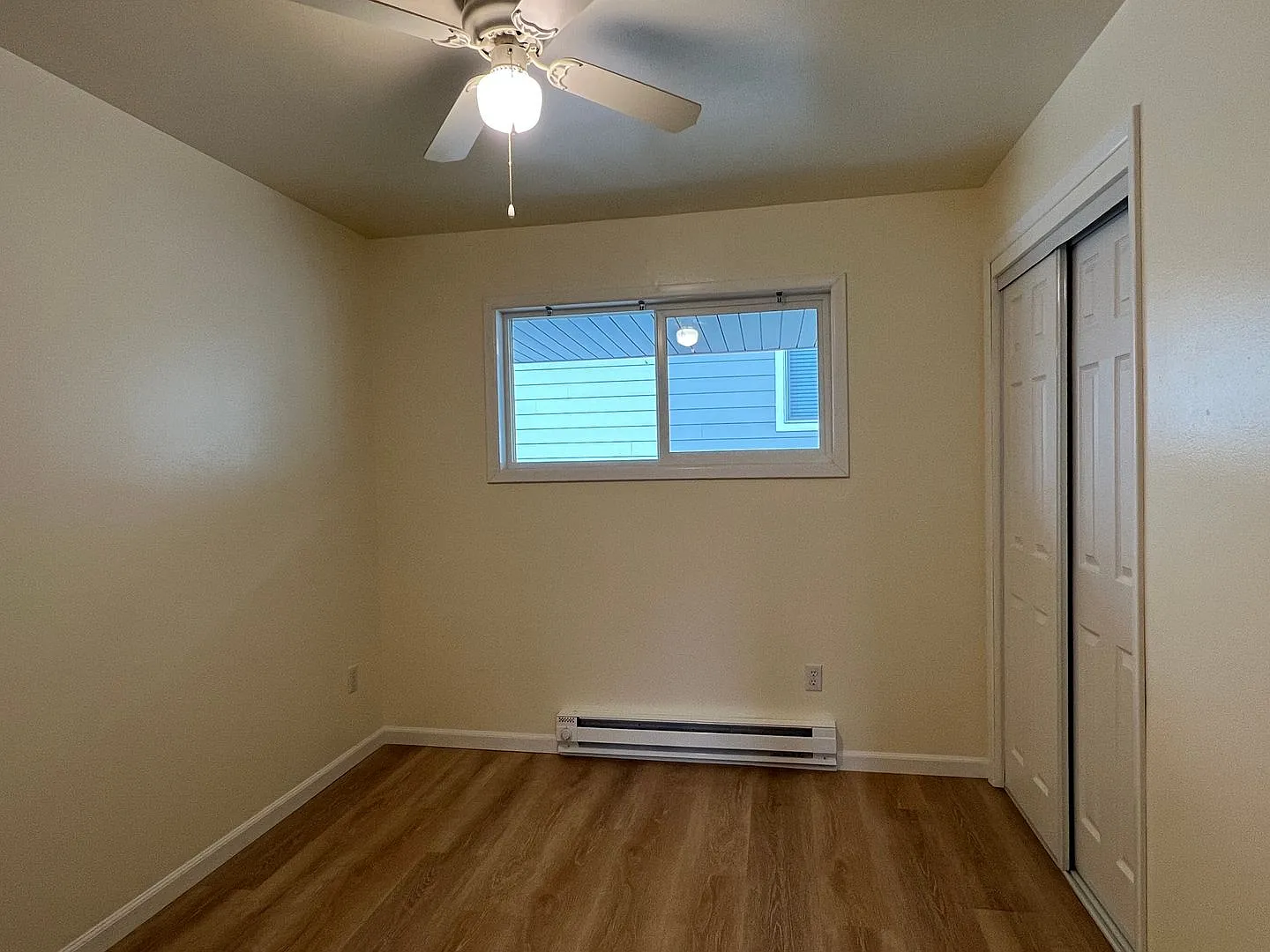 320 J St — Photo 4