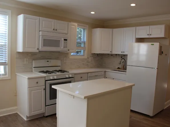 726 N Nelson St APT 1, Arlington, VA 22203