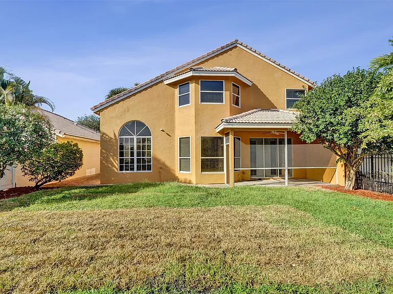 10902 Tamoron Ln — Photo 61