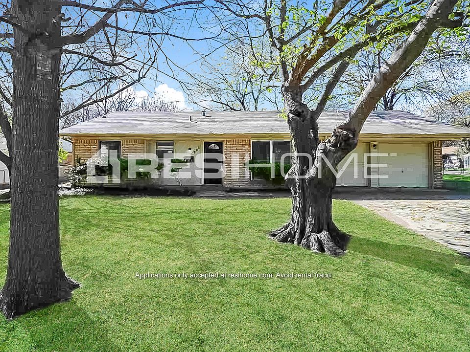 1st image of 228 Bailey Dr