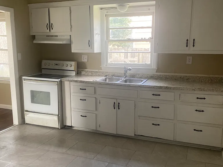 332 Audubon Cir — Photo 6
