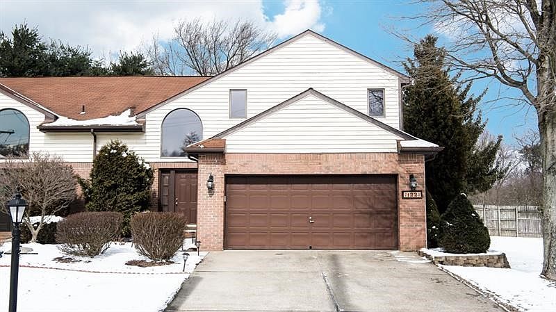LOCATION, LOCATION, LOCATION!  Welcome Home to 122 Trolley Court - Trolley Court is a cul-de-sac in McCandless, within the North