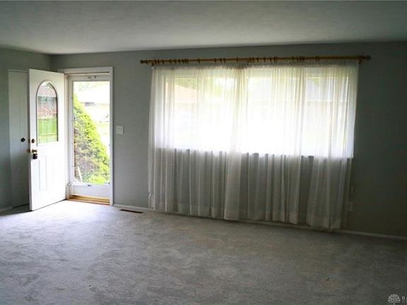 4th image of 5240 Buckner Dr