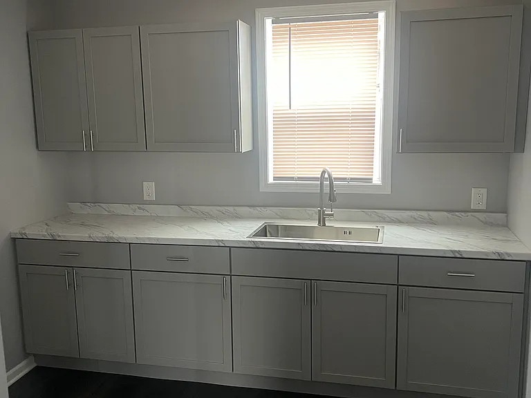 1010 Hoffman St #1F — Photo 6