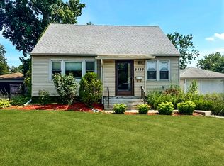 2537 S Scott St, Des Plaines, IL 60018