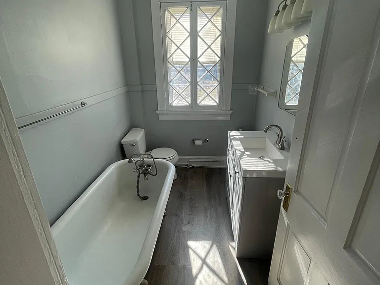 105 Arbutus Ave #2 — Photo 11