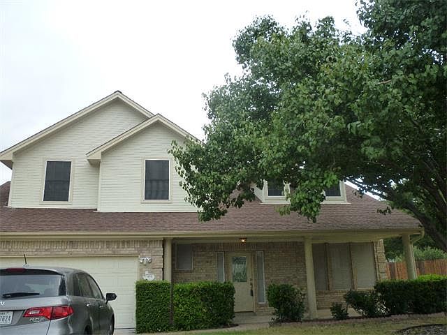 1st image of 414 Darkwoods Dr