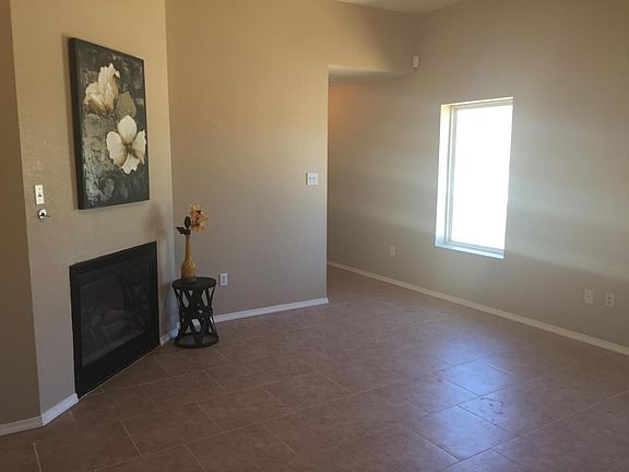 3rd image of 10928 Bandelier Dr NW