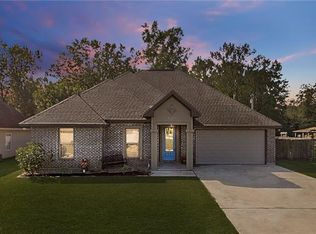 21270 Lake Maurepas Ct, Ponchatoula, LA 70454
