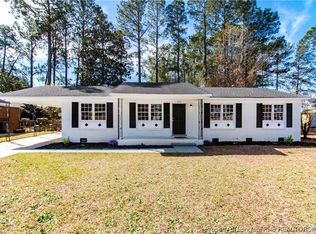 5112 Foxfire Rd, Fayetteville, NC 28303