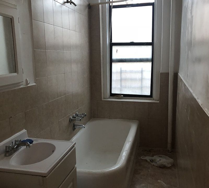 2nd image of 3100 Brighton 7th St APT 1