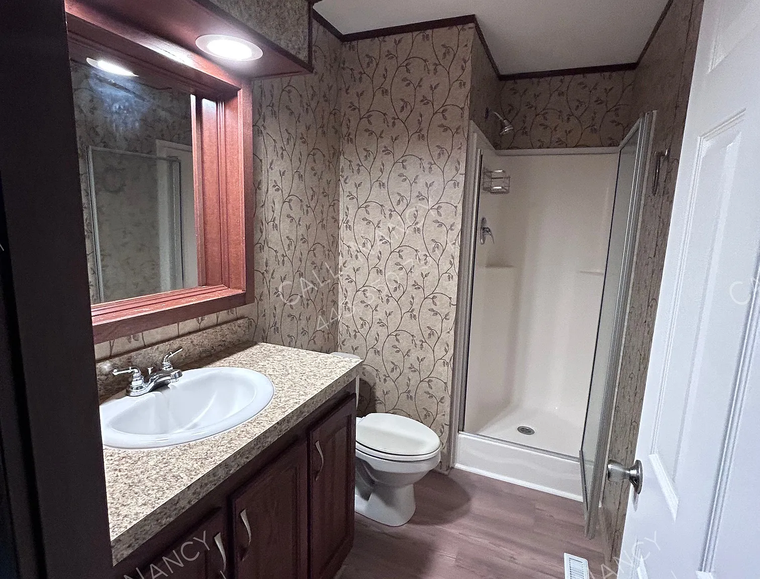 3 bed, 924 sqft, $1,725 — Photo 4