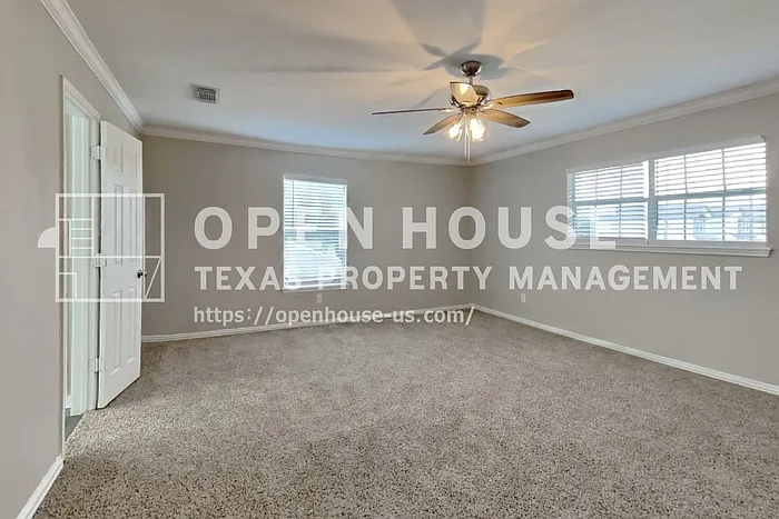 3515 Saint William Ln — Photo 9