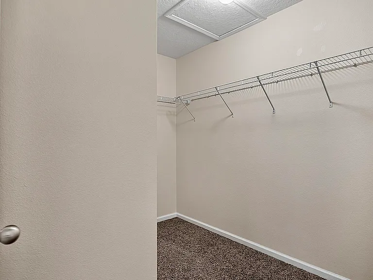 137 Fairway Ct — Photo 39