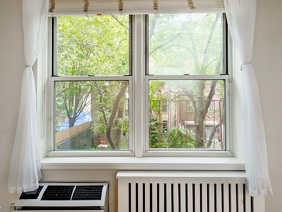 3rd image of 64 E 94th St APT 3A