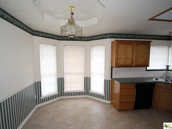 3rd image of 3604 Amanda Dr