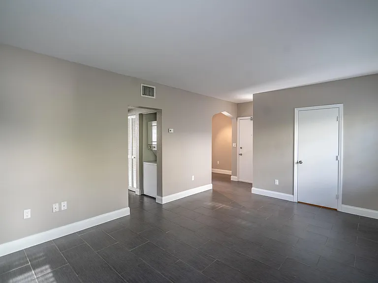 1007 Bay Dr #104 — Photo 14