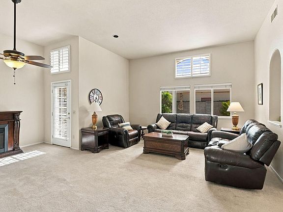 4th image of 7668 Sundrift Ln