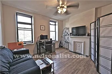 Rented by R New York