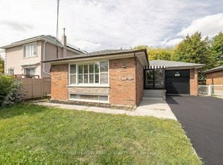 192 Combe Ave, Toronto, ON M3H4K5