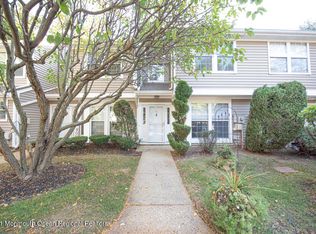 10 Duncan Way, Freehold, NJ 07728