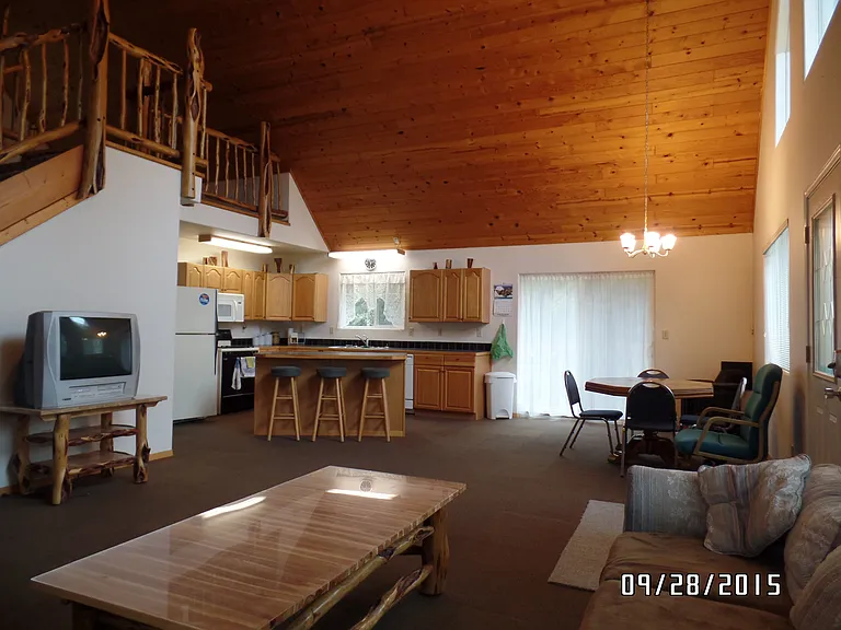 4370 Eagle Rock Dr — Photo 3
