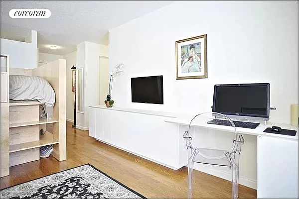 Sold by Corcoran | media 6