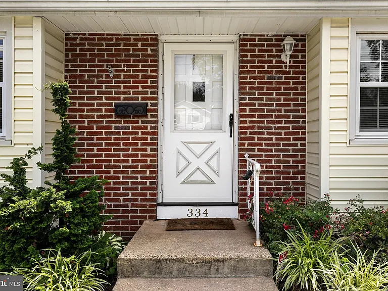 334 Cleveland Ave — Photo 2