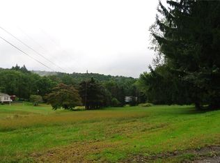 1277 Shipman Rd, Leechburg, PA 15656