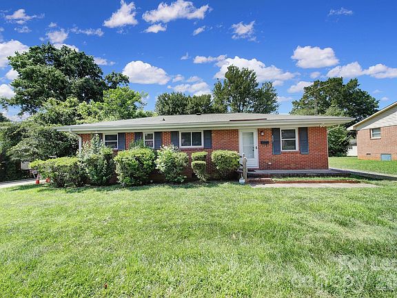 5th image of 4301 Briarhill Dr