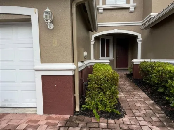17533 Laurel Grove Ct, Fort Myers, FL 33967