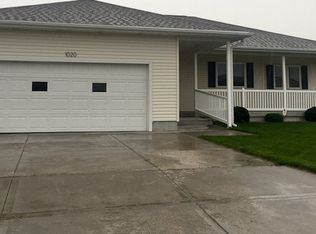 1020 Sagewood Ave, Grand Island, NE 68803