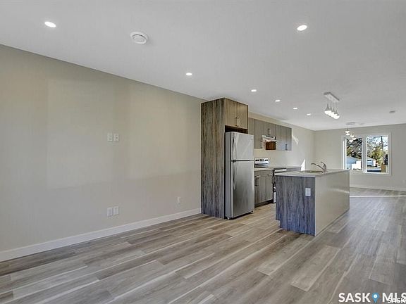 4th image of 2423 Reynolds Street