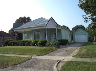 307 E Main St, Mentone, IN 46539