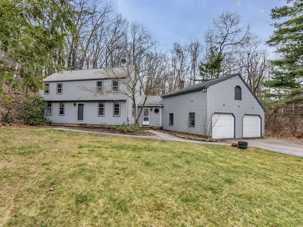 21 Heather Rd, Dracut, MA 01826