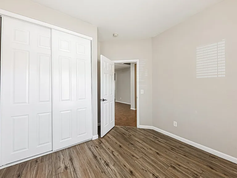 15316 W Cortez St — Photo 12