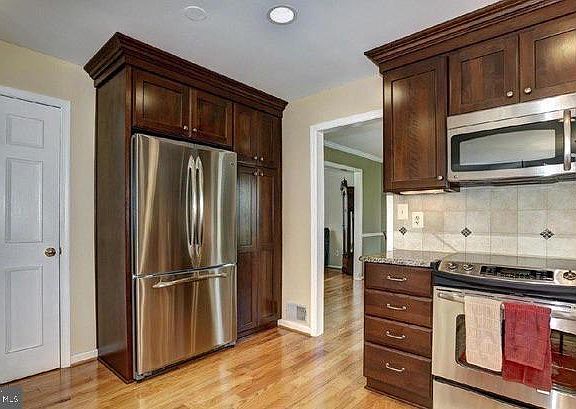 5th image of 5604 Bakersville Ln