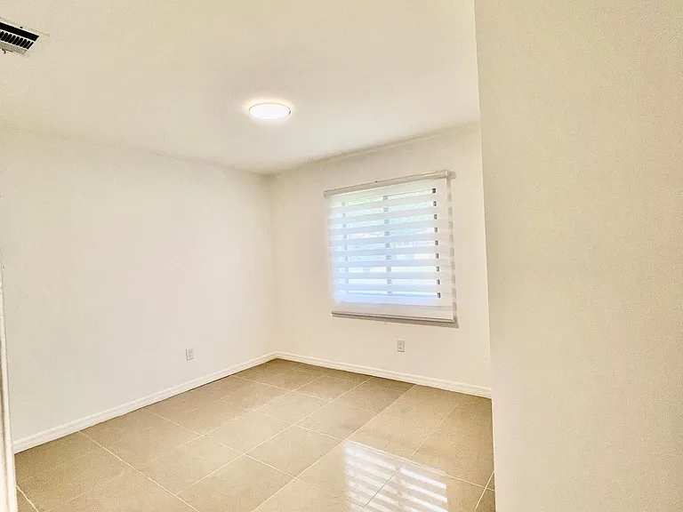 12906 Ohio Woods Ln — Photo 10