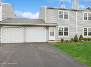 2001 Countryside Ln, Round Lake Beach, IL 60073