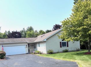 11710 Hawthorne Glen Dr, Grand Blanc, MI