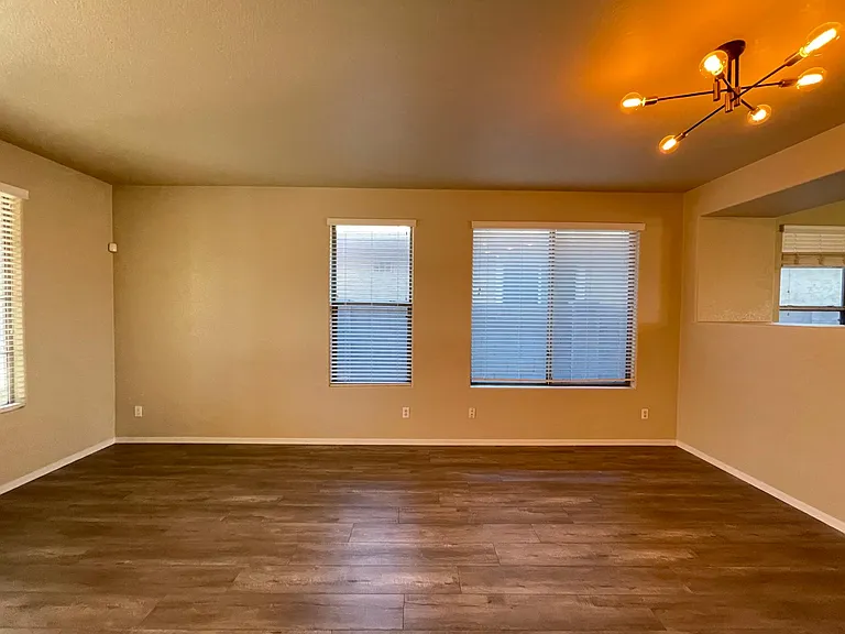 4120 E Torrey Pines Ln — Photo 5