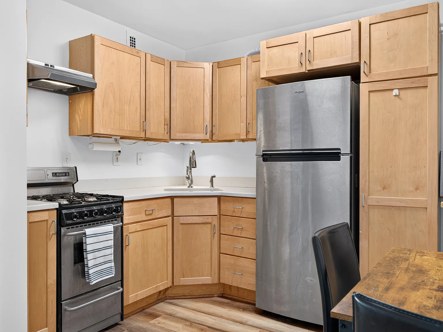 Studio, 405 sqft, $1,850 — Photo 4