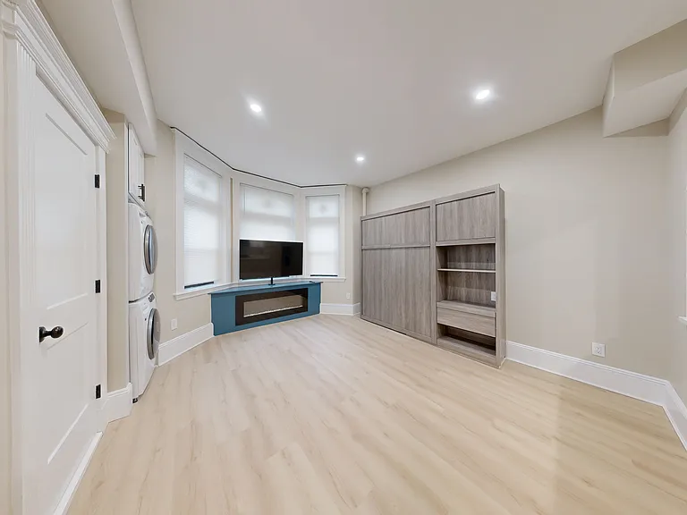 Waldorf Lofts — Photo 39